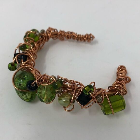 Bracelet Twisted Copper Wire Green Glass Beads - Picture 7 of 7